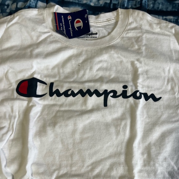 Champion T-shirt in size S - Picture 2 of 3